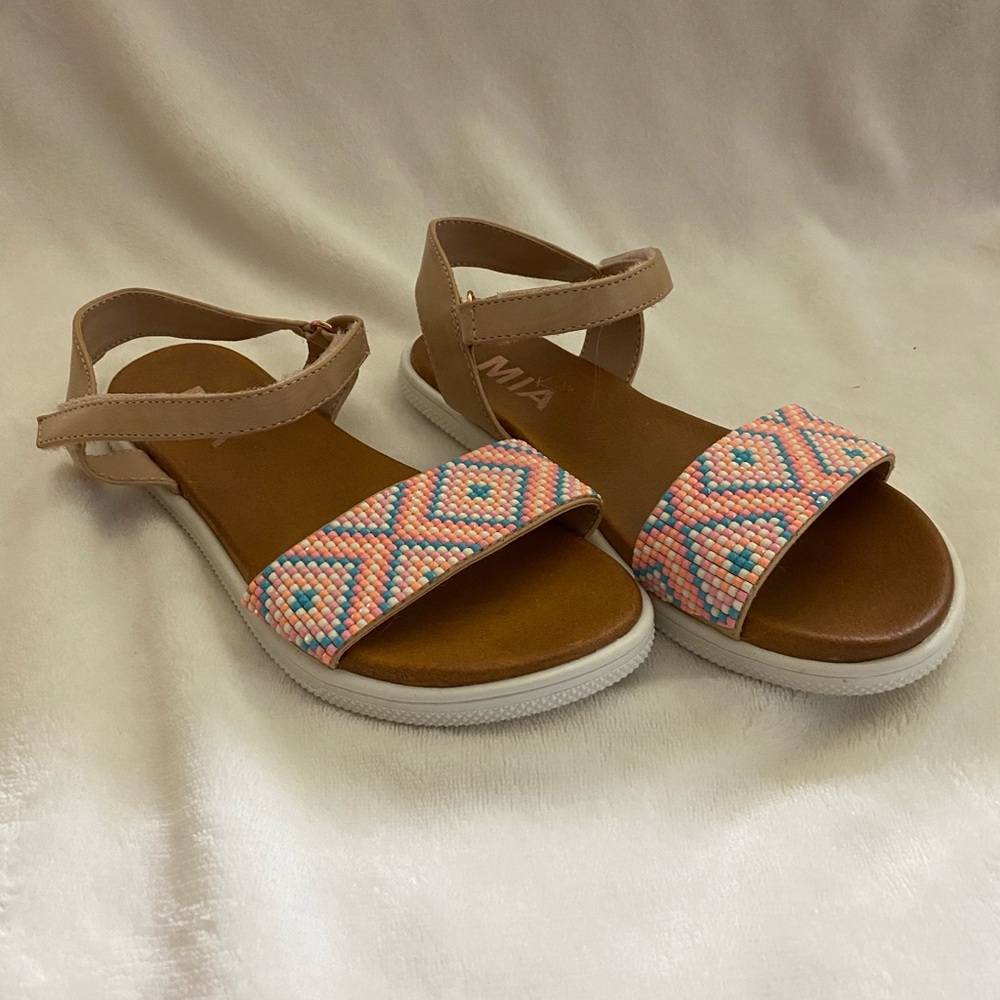 MIA kid beaded sandals